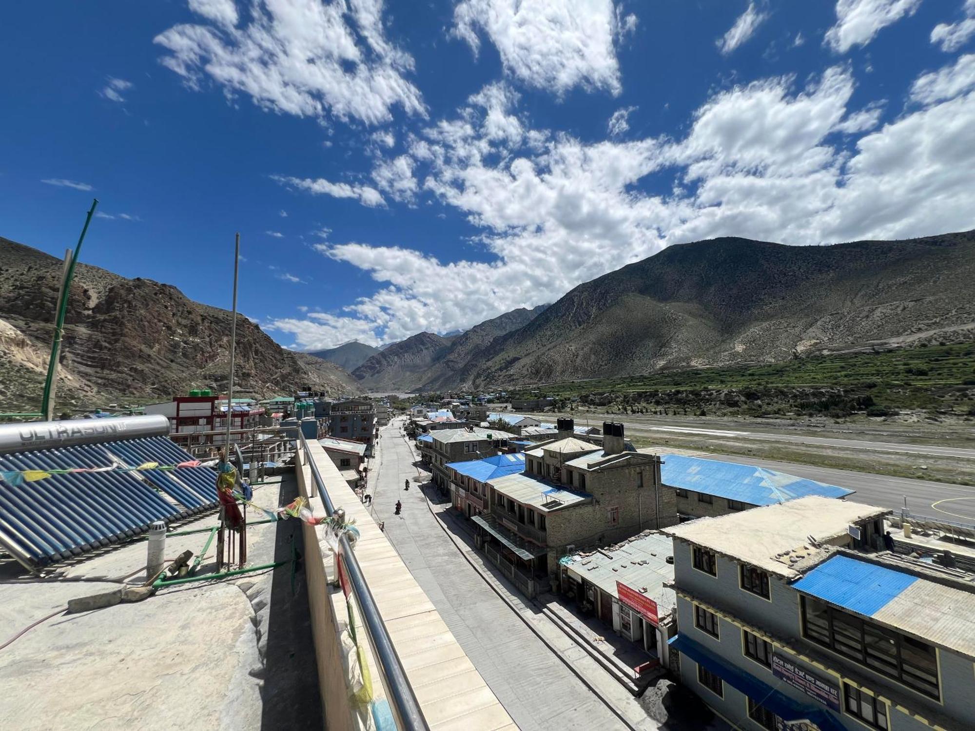 New Neeru Guest House Jomsom Екстериор снимка